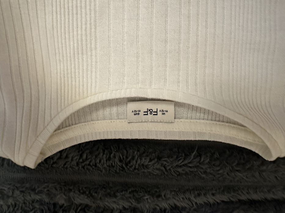 Білий лонг облягаюяий жіночий