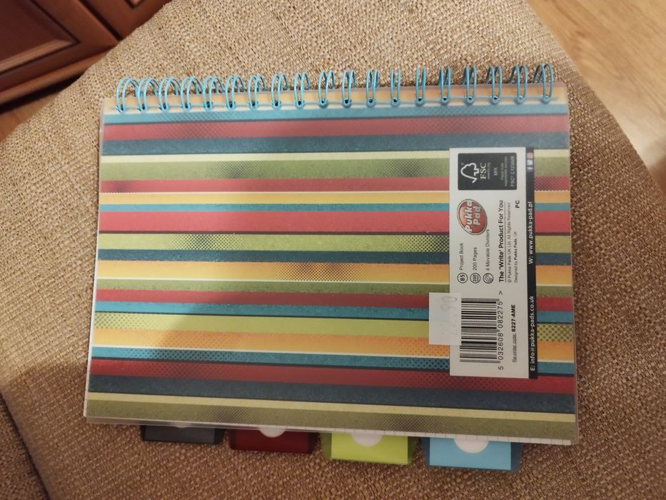 Zeszyt, segregator, naklejki