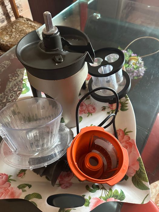 Соковижималка шнекова