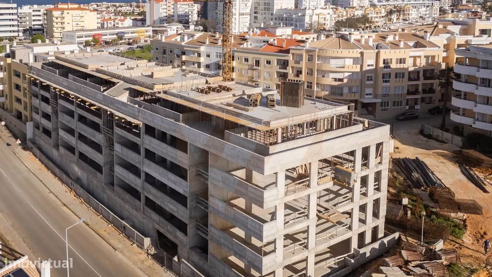 T1+1 de Luxo a 500m da Praia – Conforto e Tecnologia em Lagos