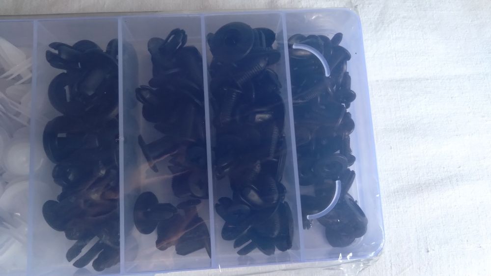 Caixa com 100 Molas para automoveis425472314300835841