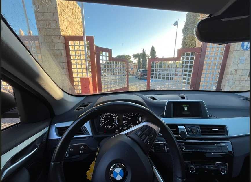 Venda viatura BMW X1 caixa automática 1.6 - 12.999€