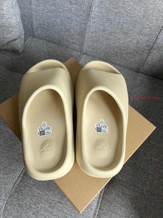 adidas Yeezy Slide Bone biała R.43