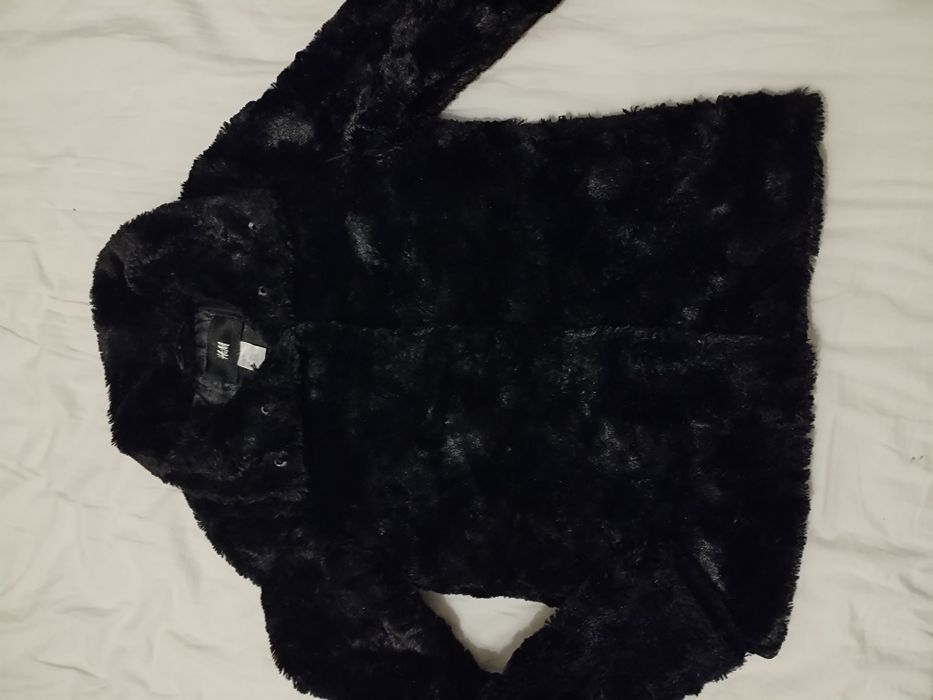 Sprzedam futerko HM rozmiar 146