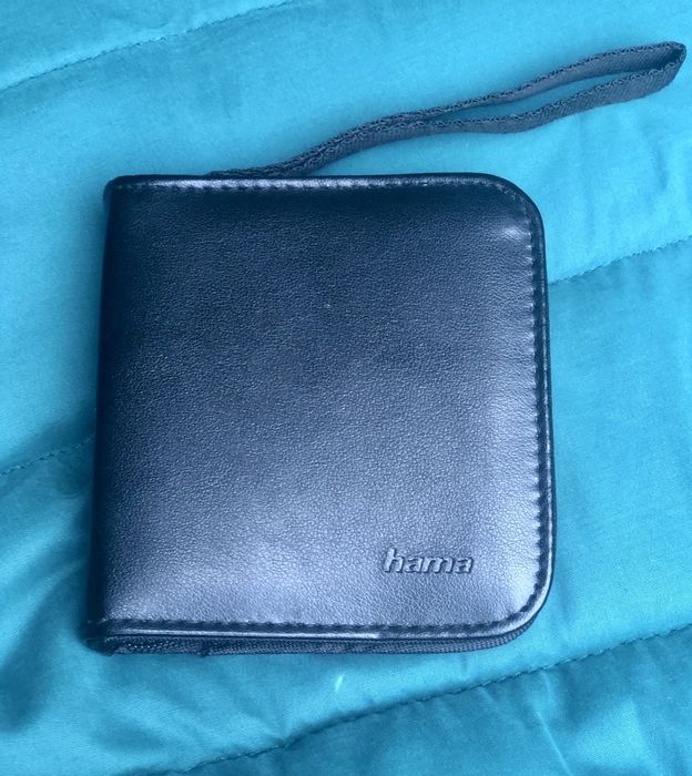 Bolsa porta cartoes SD, fotografia, em pele preto