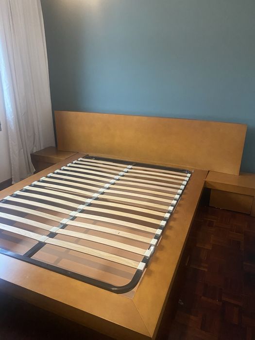 Quarto de casal em madeira macica