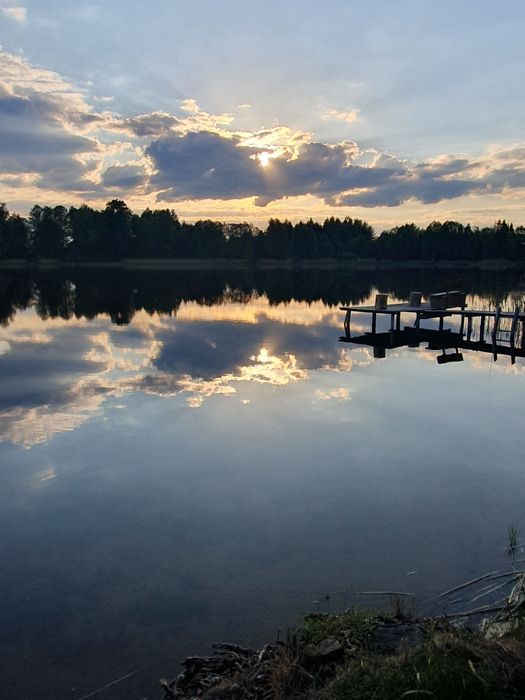 Domek nad jeziorem, wakacje, plaża, pomost