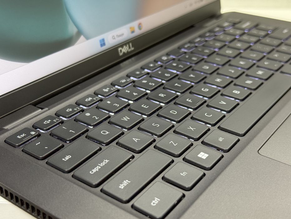 Професійний DELL Latitude 7430 | i5 12gen | 16RAM 256SSD | 14" FHD IPS