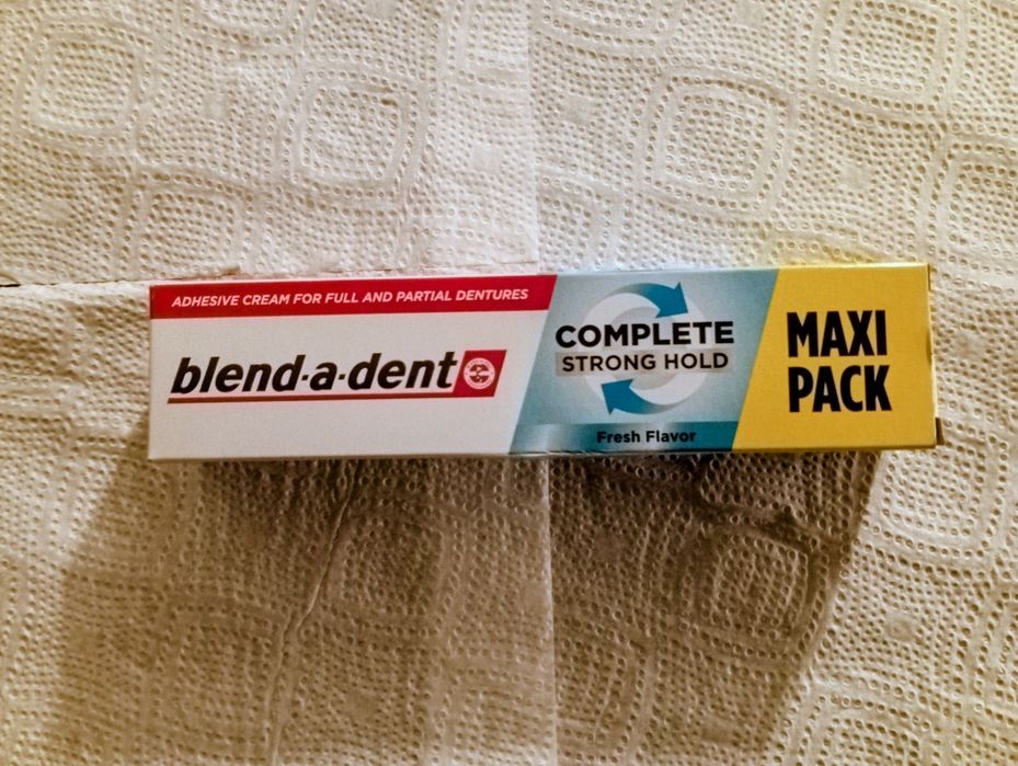 Blend-a-dent Complete Krem do protez zębowych 70ml 3 szt.