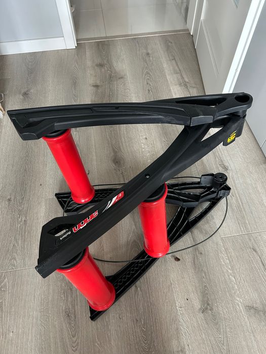 Trenażer rowerowy rolkowy - Elite Arion