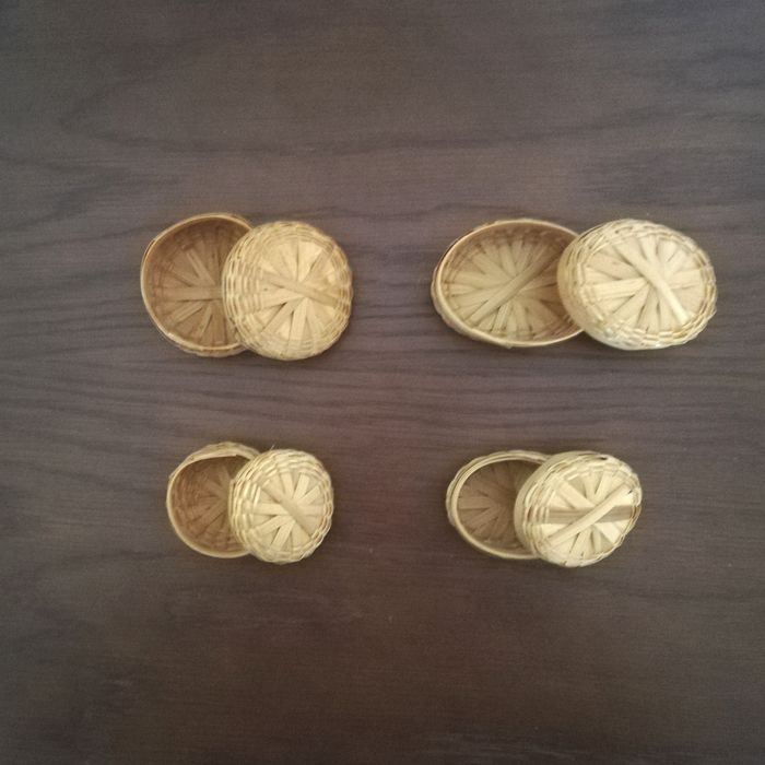 Caixinhas antigas, de verga, feitas à mão