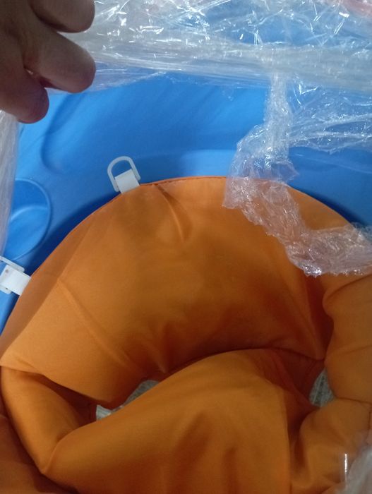 Voador criança em bom estado