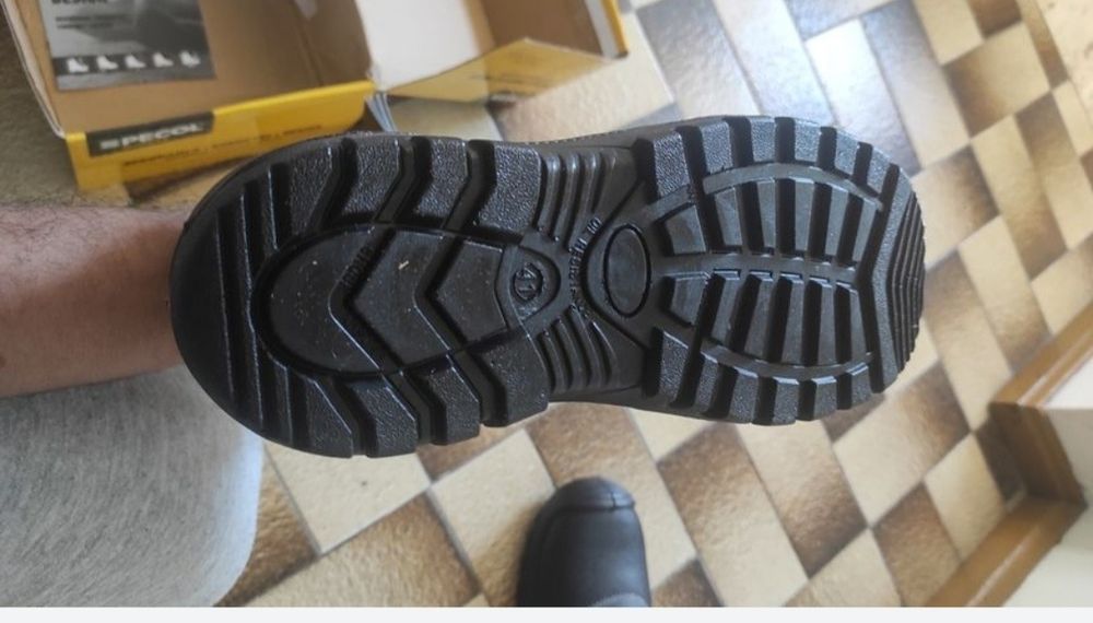 Bota biqueira de aço tamanho 40