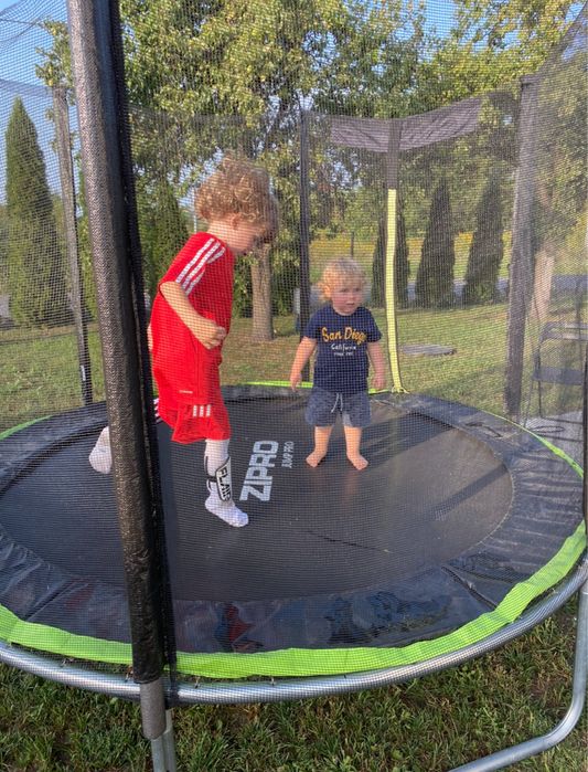 Trampolina ogrodowa Jump Pro z siatką zewnętrzną 8FT 252cm