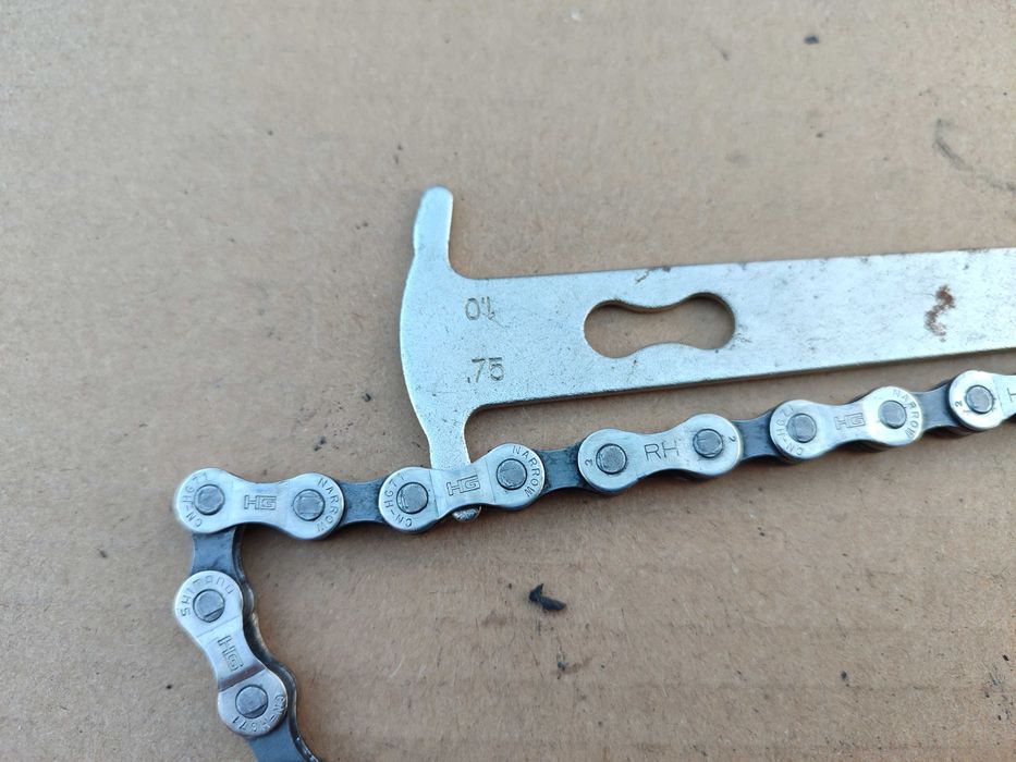 Łańcuch Shimano CN-HG71 9spd. 108 Ogniw