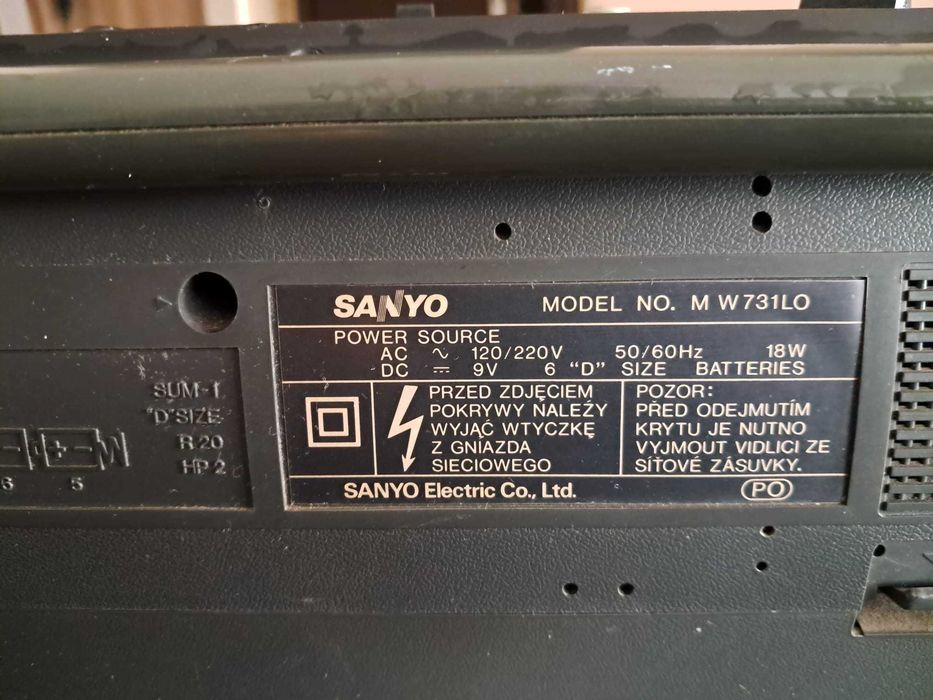 Radiomagnetofon SANYO model np. M W 731LO, sprawny używany