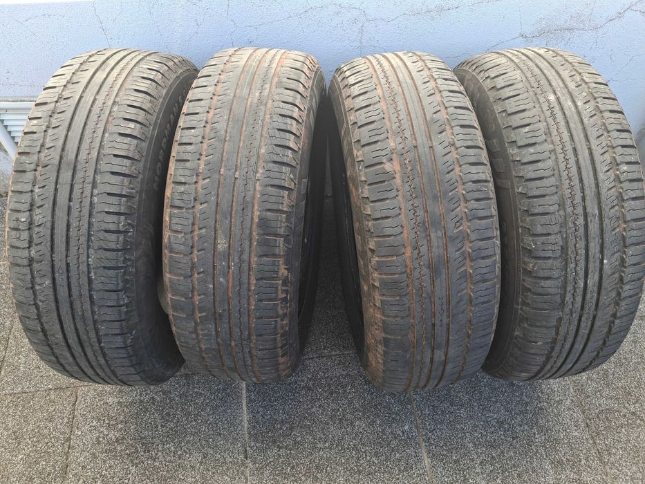 Pneus nokian nordmans SUV 215/70r16