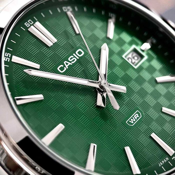 Трендовий годинник Casio MTP-VD03D-3A1 Зелений циферблат Касіо оригінал