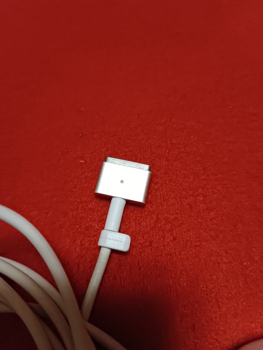 Блок питания apple 45w.