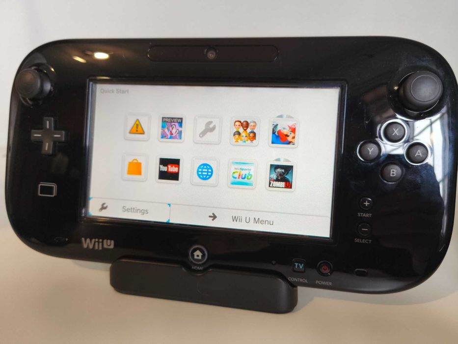 WII U com jogo e comando Pro