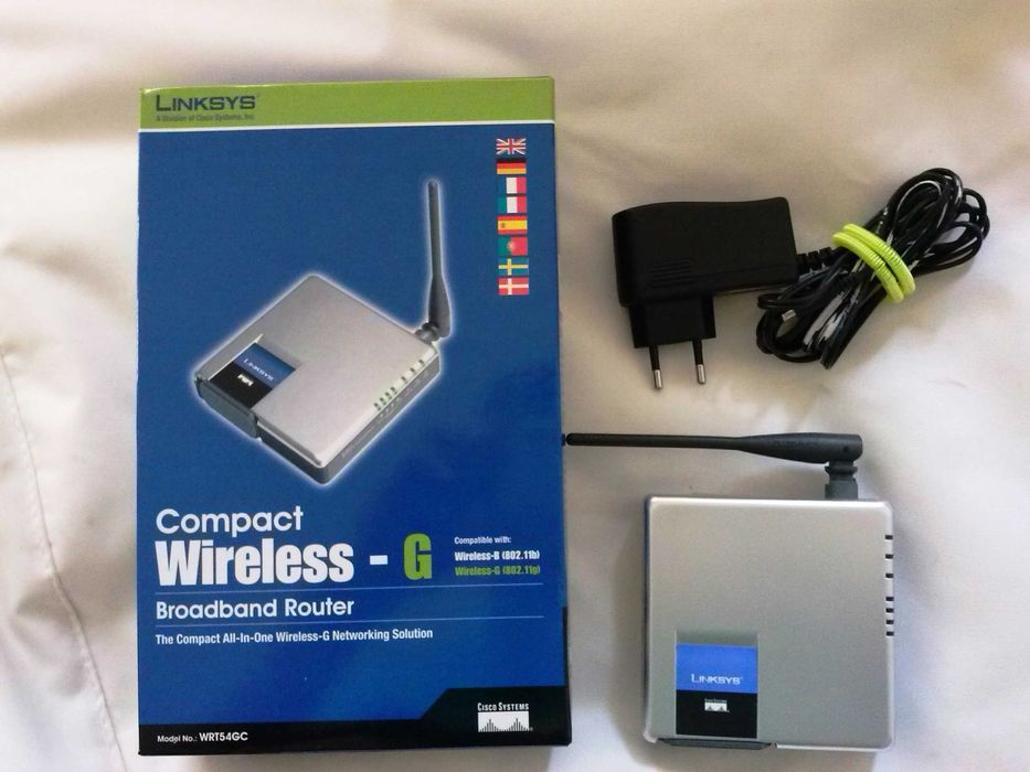 Linksys WRT54GC Router, Like New (with Original Box)64551481636481120