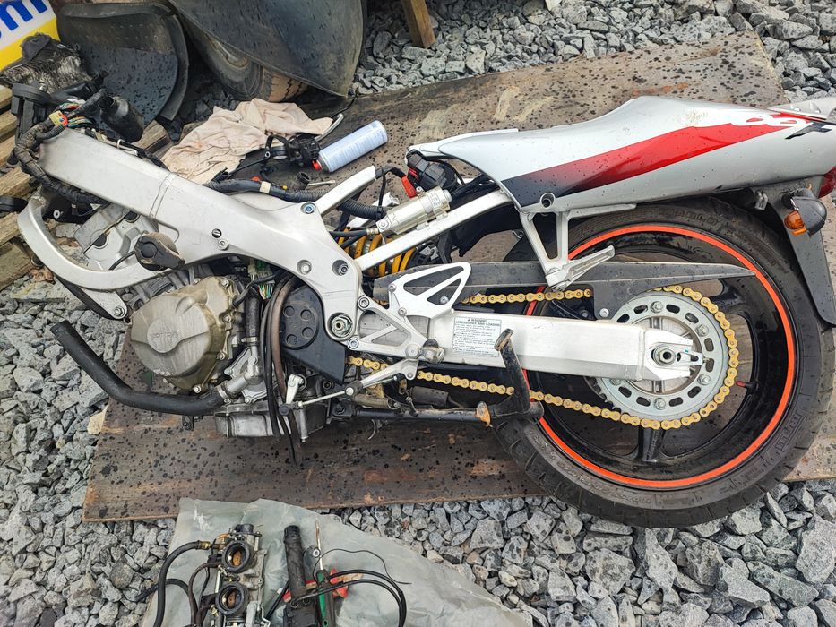 Honda cbr 600f двигун