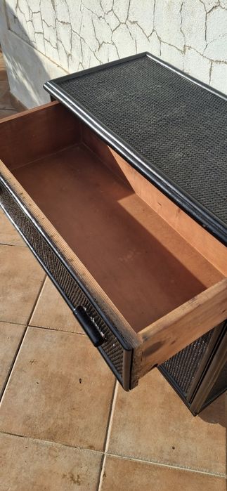 Aparador/Movel de vime preto