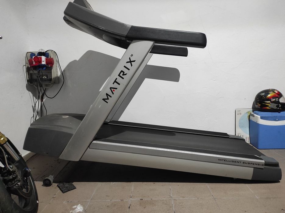 Bieżnia klubowa matrix t3xi