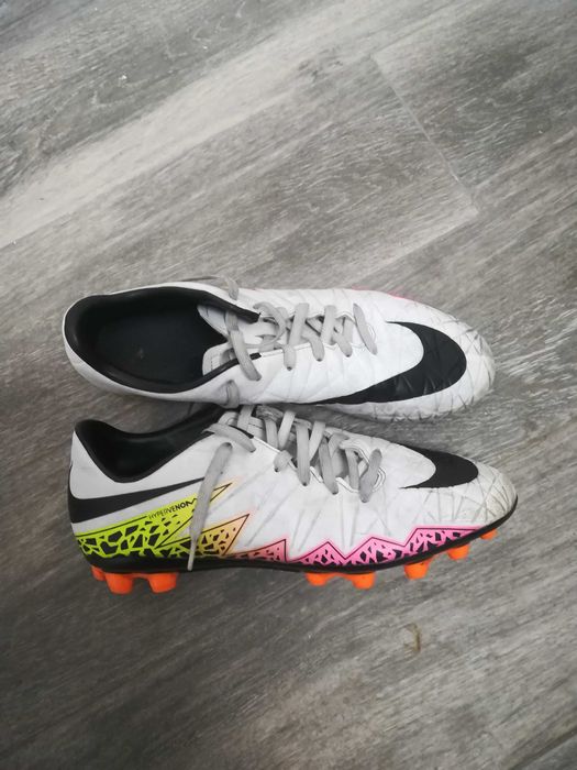 Chuteiras hypervenom