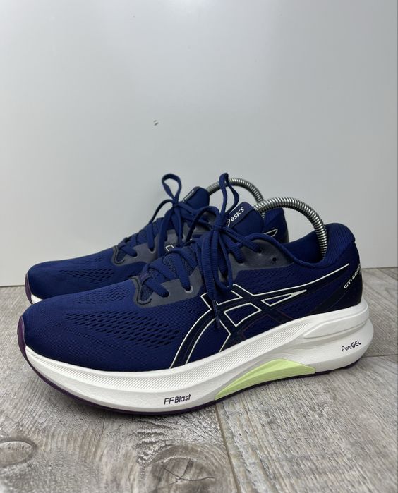 buty do biegania Asics GT-4000 4 size 42