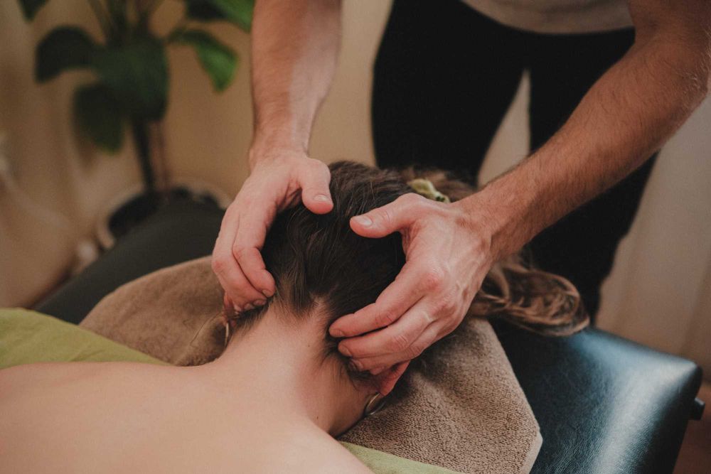 Масаж лікувальний та реабілітаційний