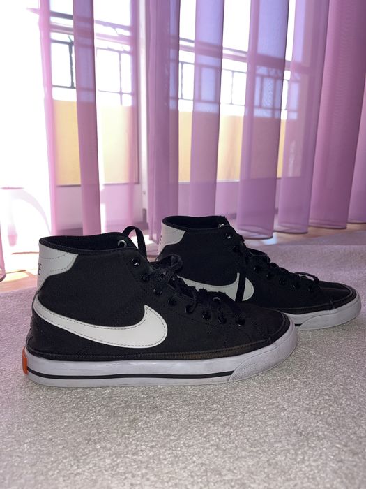 Sapatilhas bota Nike preta