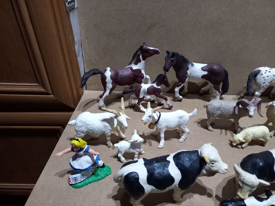 Figurki zwierząt Farma