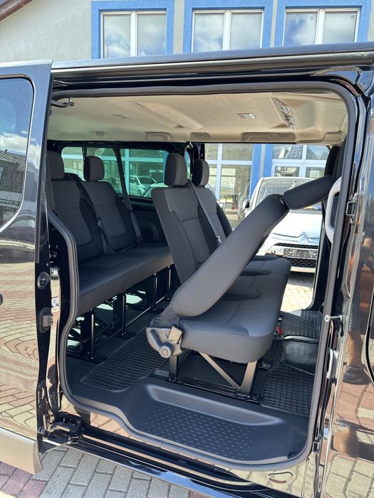 Wynajem Bus 9- osobowy. Renault Trafic 2,0 Dci Moc 150 KM. 2024 rok