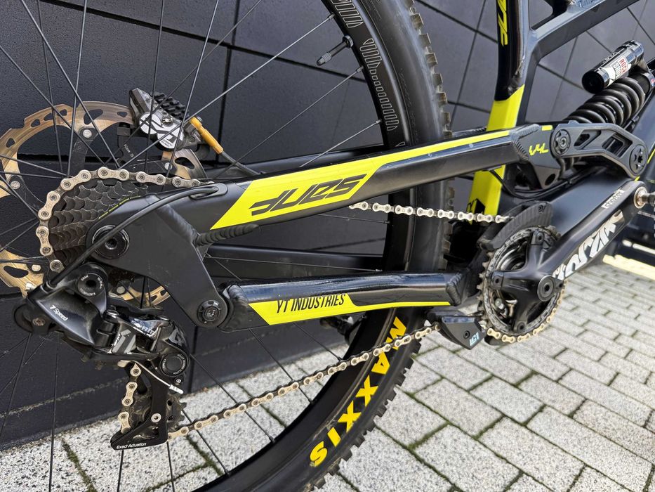Rower DH YT Industries TUES AL – rower DH – rozmiar M – stan kolekcjonerski