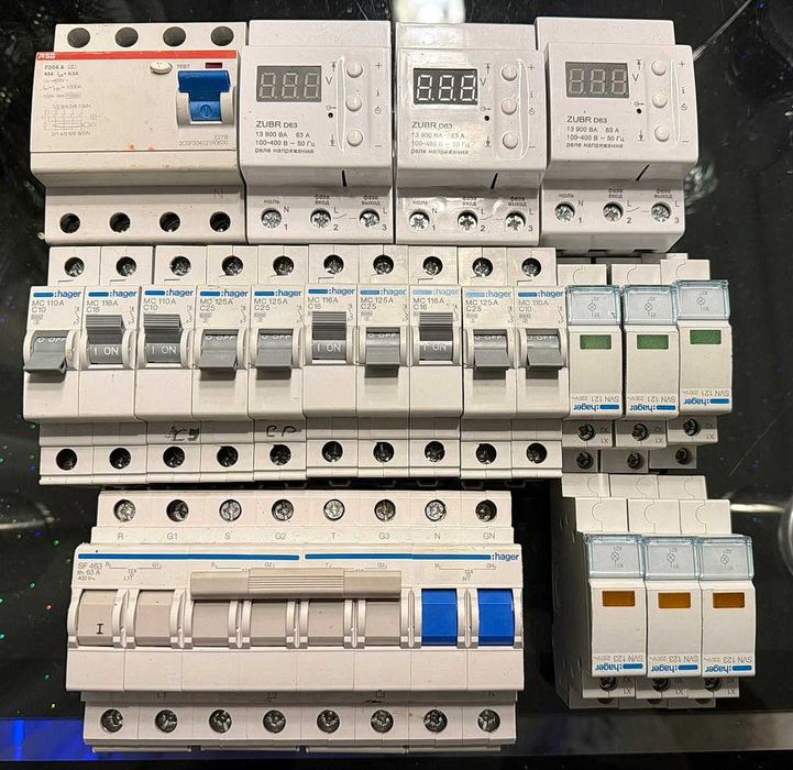 Продаю электрооборудования для электро щита Zubr , Hager