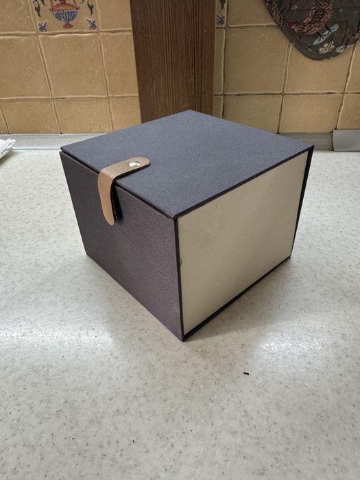 Ісинський чайник з пурпурової глини