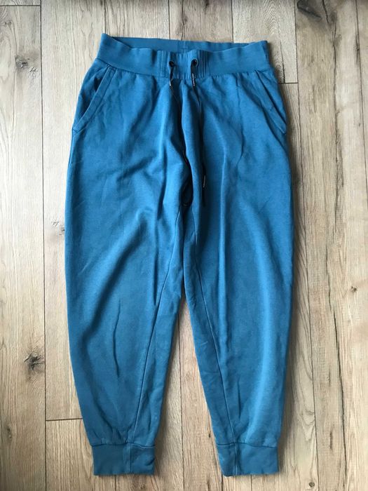 Spodnie dresowe Peak Performance Slim rozm. L
