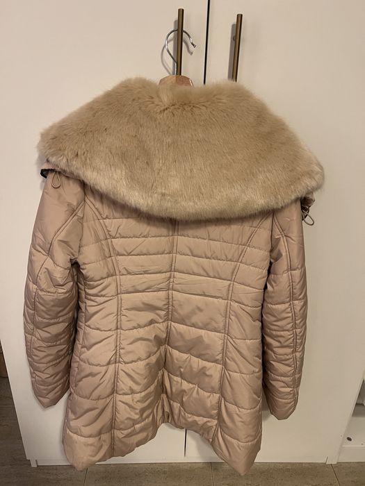 Casaco/Kispo com gola