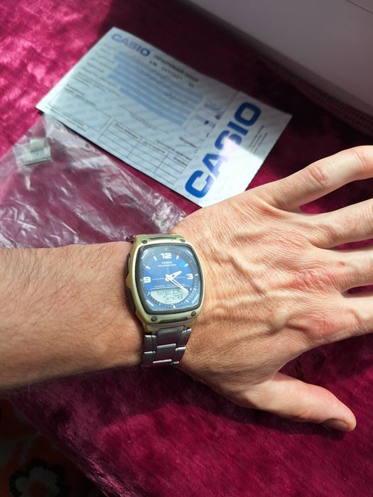 Оригінальний годинник Casio AW-81