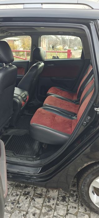 Продам Honda F-RV 2005.р