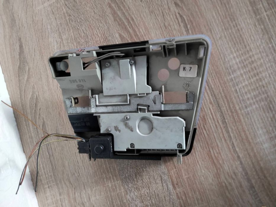 Lampka sufitowa Mercedes w202