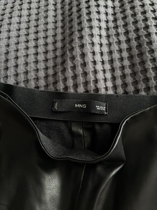 Шкіряні штани Mango хс