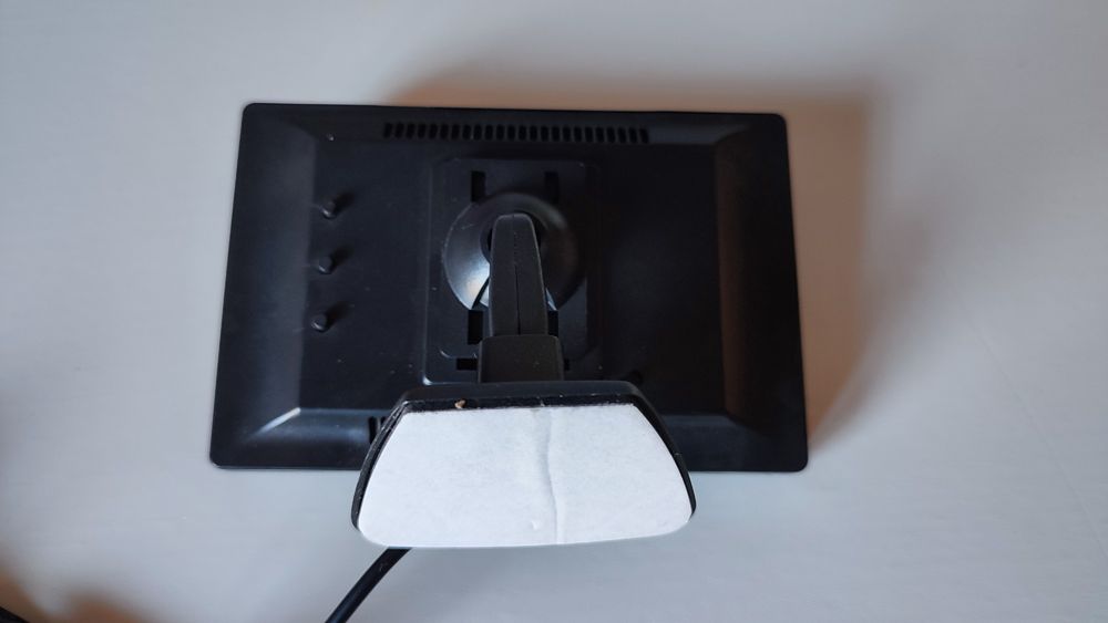 5" TFT Screen with RCA Color Inputs64737819345666120