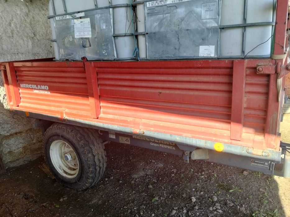 Vendo alfaias agrícolas