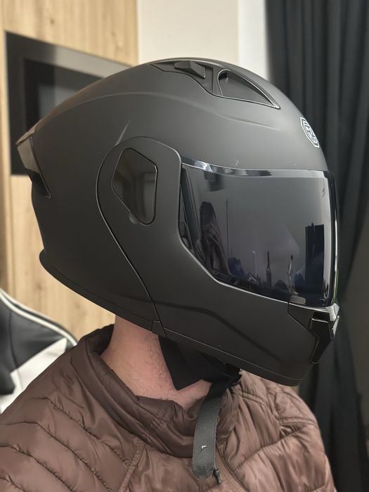 Capacete novo M.
