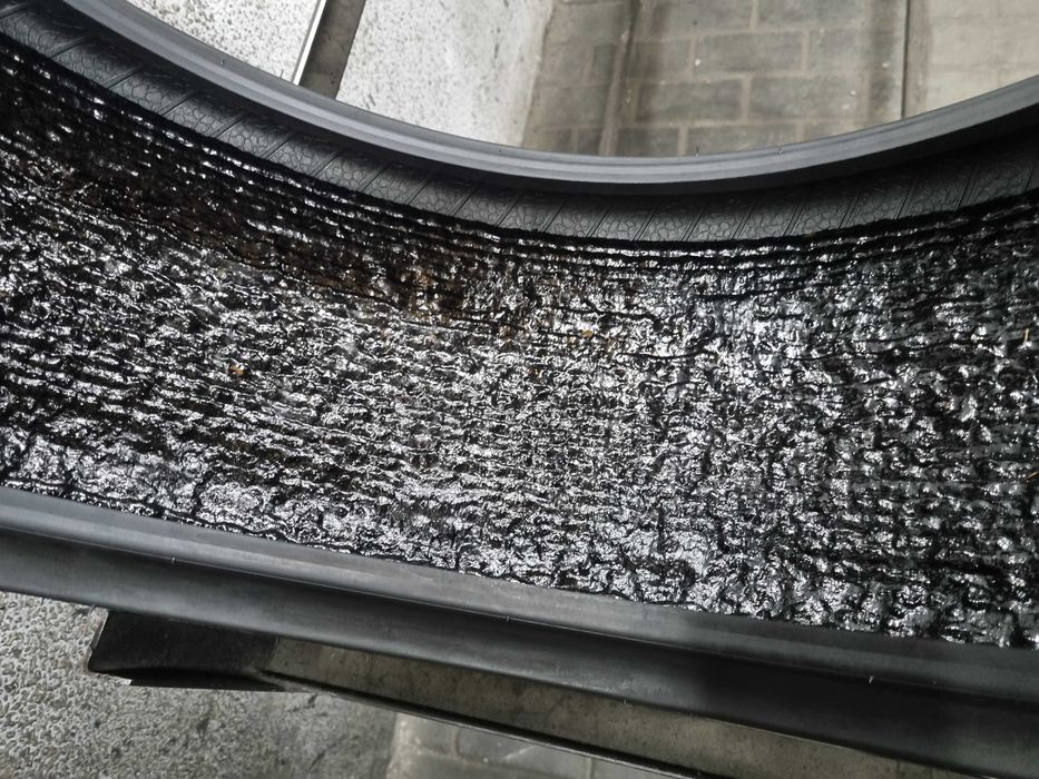 255/40/21 102T Hankook iON evo SUV seal D.3525