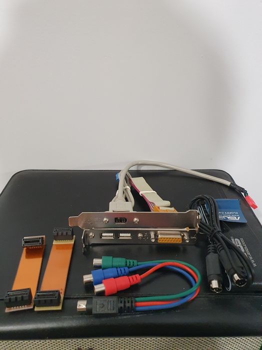 Śledź USB i inne