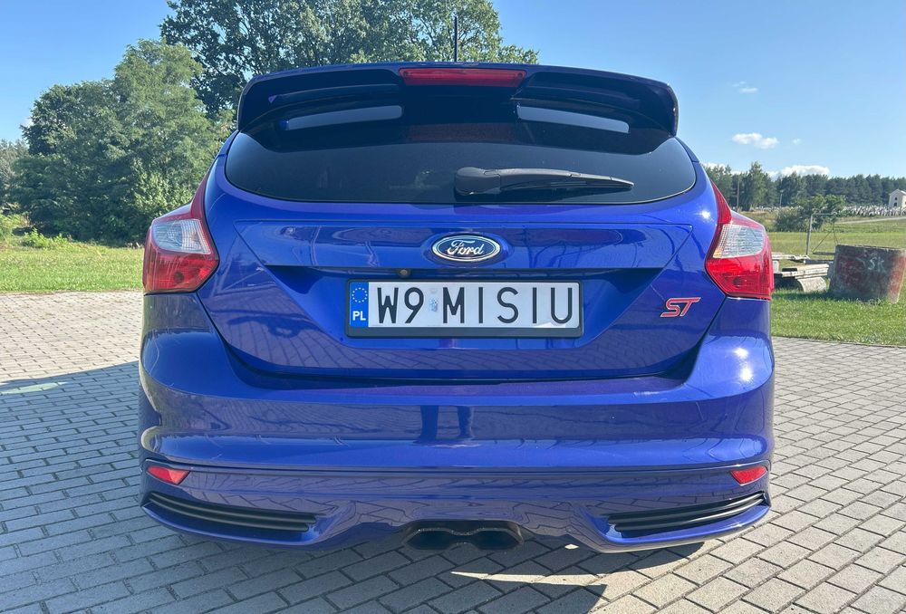 Ford Focus ST 2,0 l. 250 KM