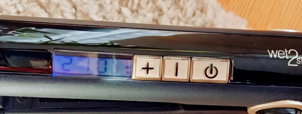 RESERCADO Placa  alisar cabelo REMINGTON PROFISSIONAL S-8102 Wet2Stra